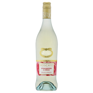 Brown Brothers Moscato Strawberries & Cream 750ml - Other White Super Liquor