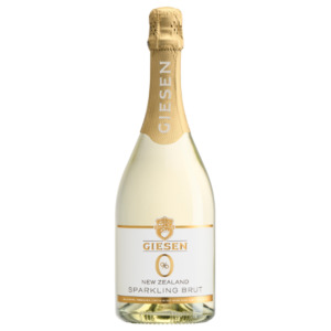 Non Alcoholic Wine: Giesen Estate 0% Sparkling Brut 750ml - Non Alcoholic Wine Super Liquor
