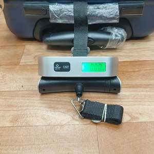 Outdoors: Digital suitcase luggage scale