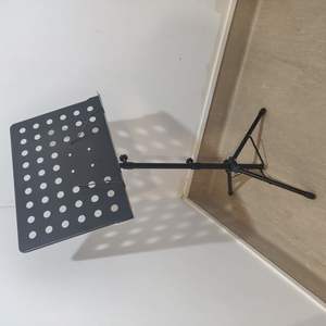Sheet music stand tripod
