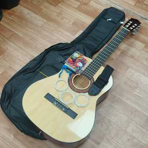 Guitar Accessories: Guitar strap