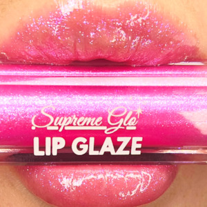 Lip gloss: Supreme glo Lip Glaze