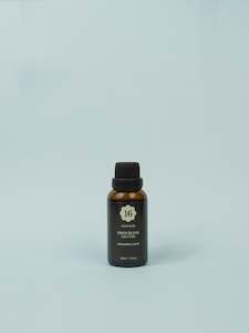 Monomer Liquid: Sixteen Odourless LED Acrylic Liquid - 30ml