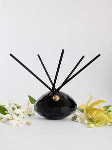 Jasmine Ylang Ylang: Jasmine & Ylang Ylang Hexagonal Reed Diffuser - 100ml