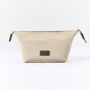 At Home: Classic Wash Bag