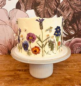 Cake: Pressed Flowers Cake