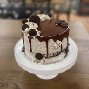 Cookies and Cream Chocolate Cake