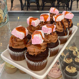 Decadent Cupcakes: Pinky Bar