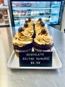 Decadent Cupcakes: Chocolate & Caramel