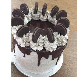 Decadent Layer Cake Collection: Cookies & Cream Chocolate Cake