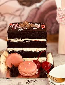 Slices Cookies: Valentines Gateau Cake - Black Forest