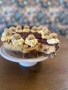 Cheesecakes: Cookie dough Cheesecake