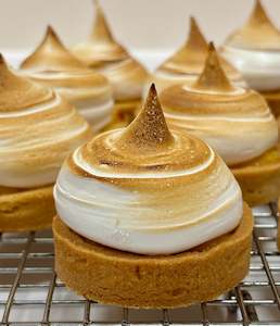 Little Lemon Meringue tarts