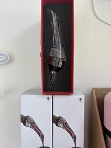 Products: Swift Wines Aerator Pourer NZ