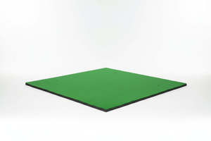 Frontpage: Full Sized Hitting Turf