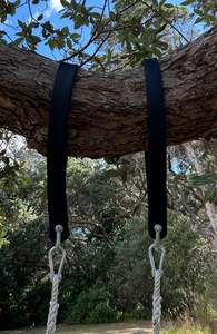 Frontpage: Tree Strap Hanger (Large)
