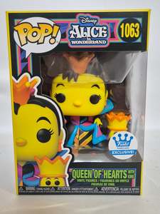 Alice in Wonderland - Queen of Hearths with King (1063)