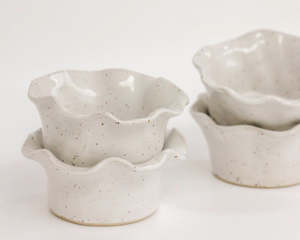 Products: little wavy bowl ~ speckled white