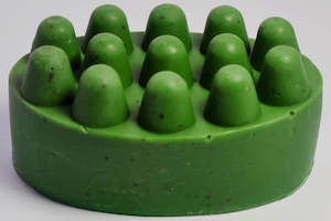 For The Dog: Bee Kind Naturally SHINE- Kawakawa Shampoo Bar for Horses & Dogs