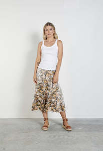 TOPS: 1129 Ruby Rib Singlet - White