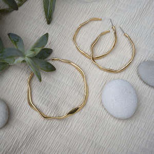 3018 0752 Sculptured Gold Bracelet