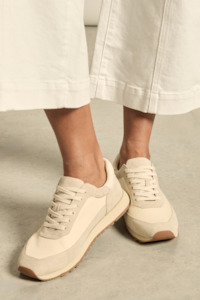 Zoe Kratzmann Story Sneaker Cashew