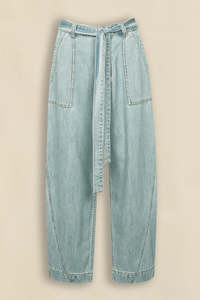 Jeans 1: Zoe Kratzmann Embark Jean Light Washed Denim