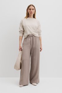 Pull On Sport Pant Taupe