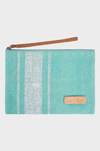 Eb Ive: La Vie Pouch