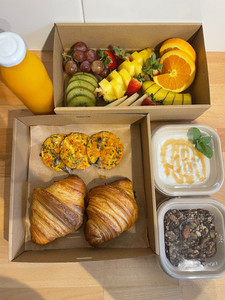 Breakfast box for Two Take a Bite