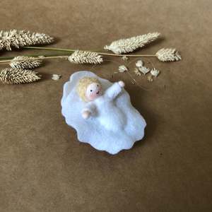 Waldorf Dolls 1: BABY IN WALNUT MANGER ~ HANGING DECORATION ~ AMBROSIUS CHRISTMAS