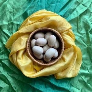 NATURAL WOODEN EASTER EGGS