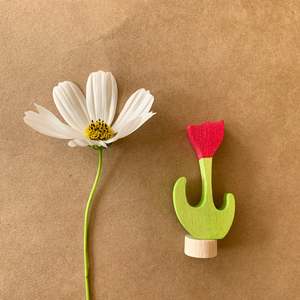 Spring: RED TULIP FLOWER ~ CELEBRATION RING DECORATION ~ GRIMMS