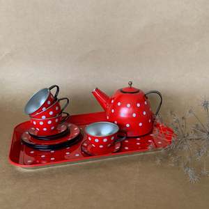 Home Play: TIN TEASET ~ RED & WHITE POLKA DOT