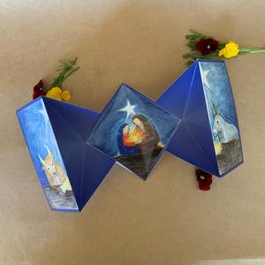 HOLY FAMILY ~ FOLD OUT CHRISTMAS CARD