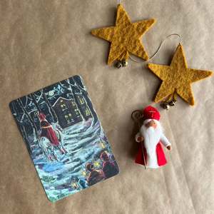 BRIGHT CHRISTMAS MOON ~ POSTCARD ~ GEERTJE KAPTEIJNS