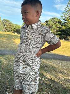 Savili Collection: SAVILI BOYS SHORT TBS002