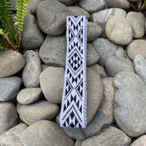 Korowai Cloak: White and Black Pātiki
