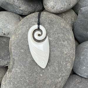 Taonga Jewellery: Contemporary Koru