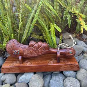 21st Keys: Large Pacific Island Pāua 21st Wahaika On A Base