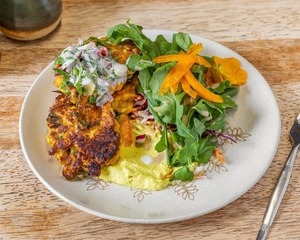 Goulter Honeygar Cider 350ml: Cafe Corn Fritters