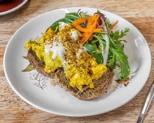 Cafe Tofu Scrambled on Toast