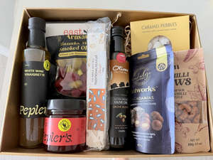 A Medium Gourmet Gift Box - 2