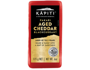 Cheeses Accompaniments: Kapiti Pakari Aged Cheddar Blackcurrant