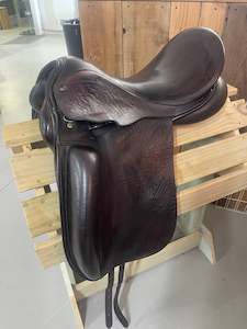 County Fusion 18" Dressage Saddle Brown