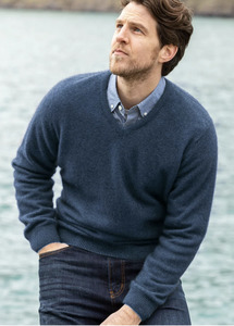 Knitwear: Neptune Vee