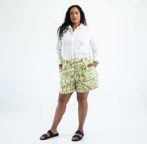 Women New: Meari Tailored Short - Olive