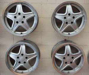 Products: Set of 4 wheels Y-061size 16X7 PCD 5X114.3 Offset 32 My Vxw Site Dzl9hv