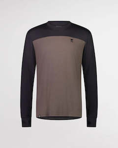 Mons Royale: Mons Royale Yotei Men's Long Sleeve - Iron/Shale