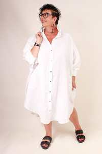Products: TCD Georgie Shirt - White Linen (LUCKY LAST SIZE - OS = 14-24)